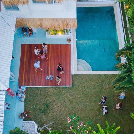 Guru Canggu Luaran gambar