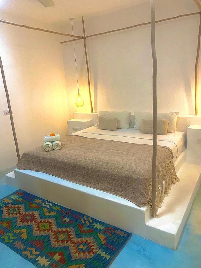 Guru Canggu Luaran gambar